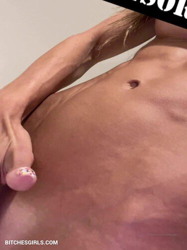 Anllela Sagra Nude Instagram model - anllelasagra Onlyfans Leaks