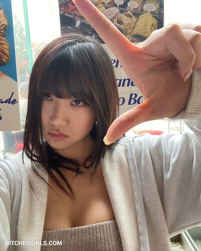 Aria Saki Sexy - ariasaki Twitch Streamer Hot Photos. 