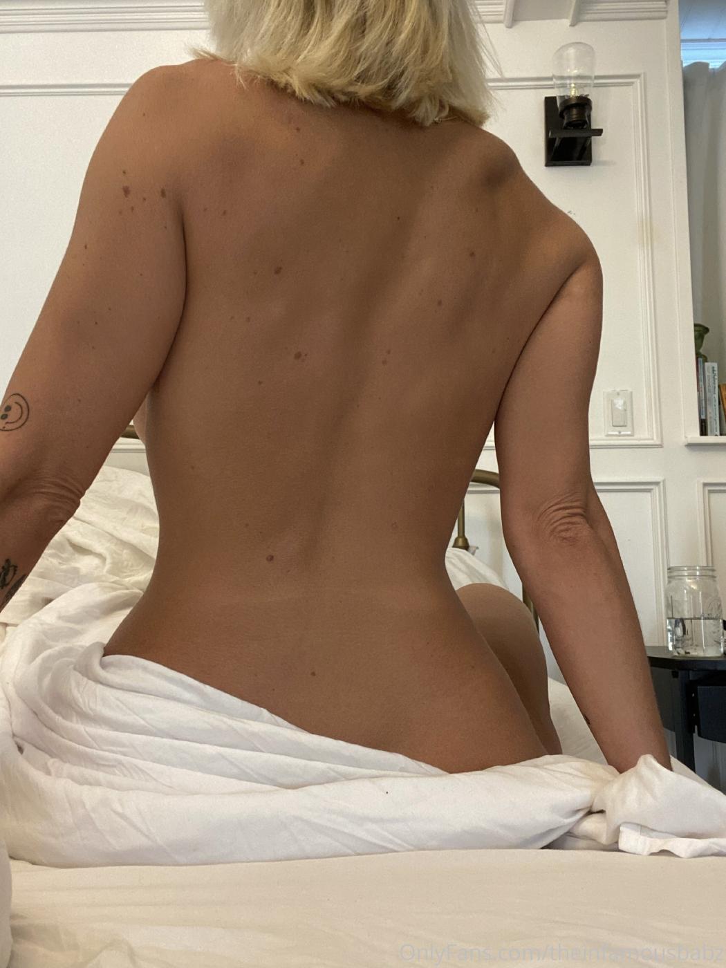 Gabbie Hanna Nude In Bed OF Leaked