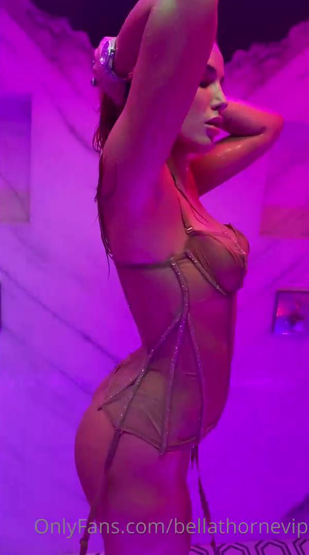 bella thorne lingerie shower onlyfans video leaked KYOOFB